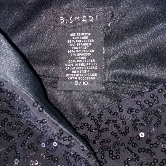 WOMEN'S BLACK COCKTAIL V-NECK DRESS WITH SEQUIN DETAILS SIZE 9/10 JUNIORS - Picture 10 of 12